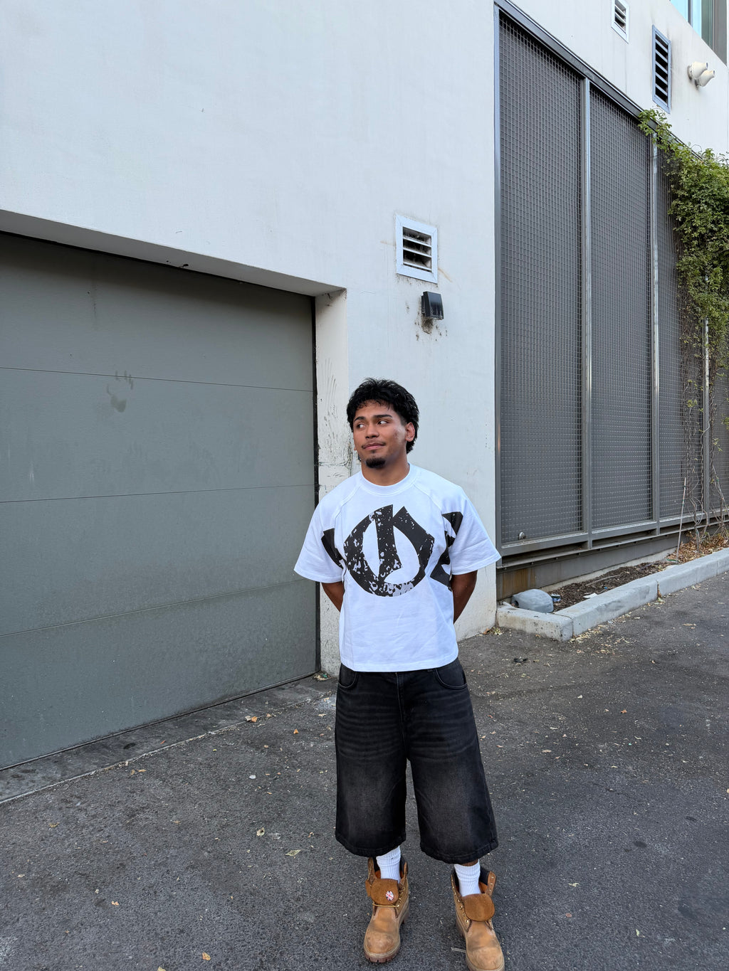 WHITE GOD TEE